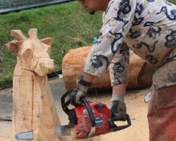 第9回東日本チェンソーアート競技大会